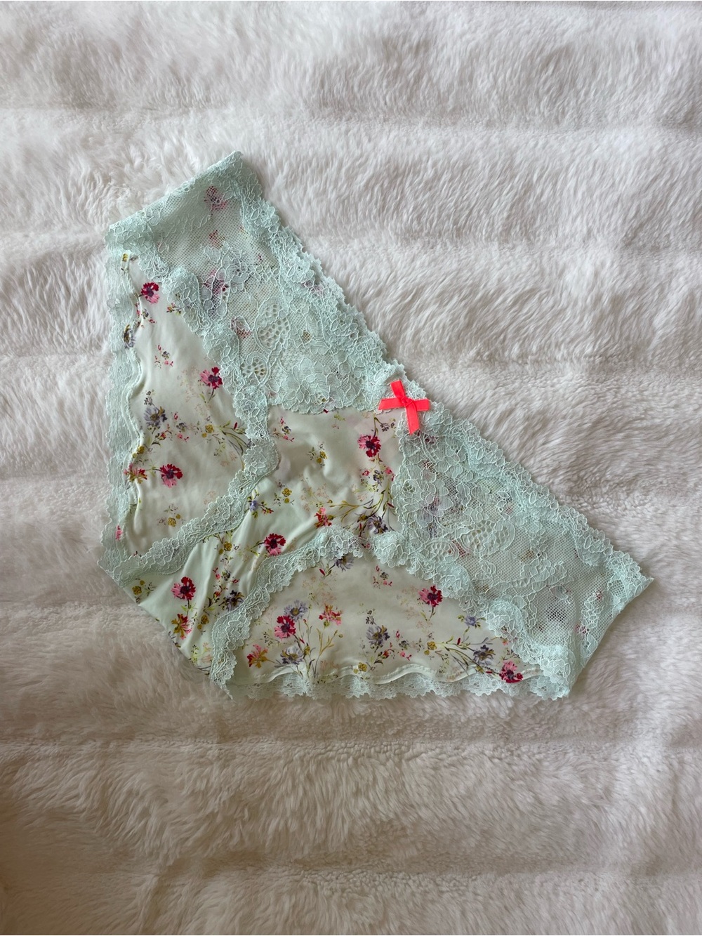 Victoria Secret Hipkini Panty.